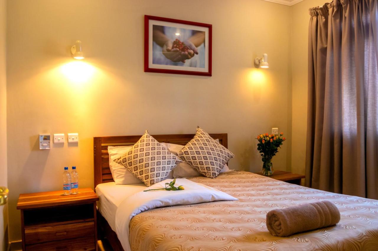 Shakespeare Court Serviced Apartments ルサカ エクステリア 写真