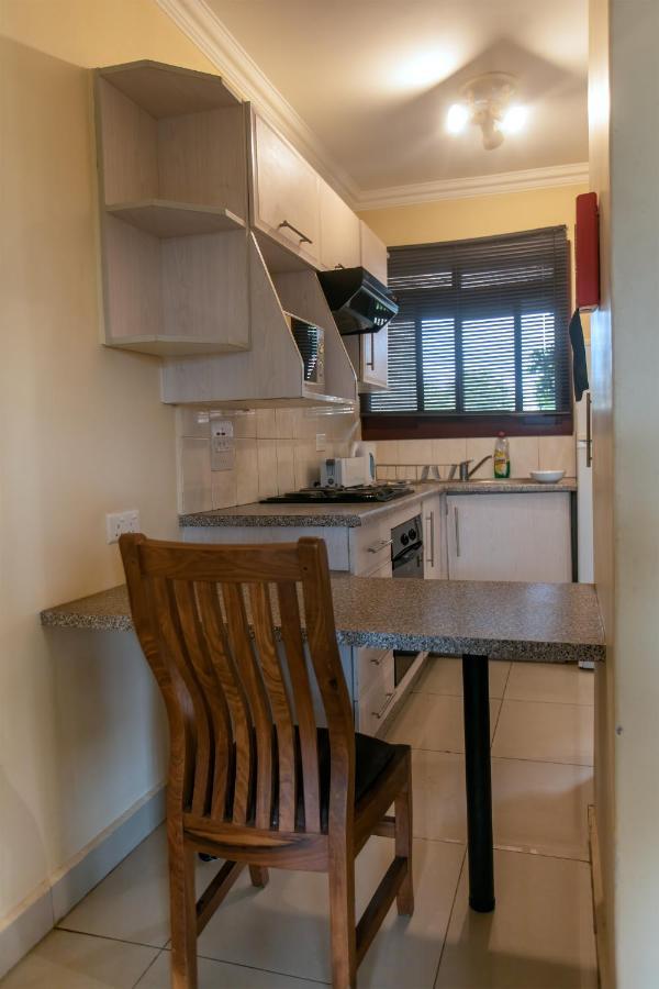 Shakespeare Court Serviced Apartments ルサカ エクステリア 写真