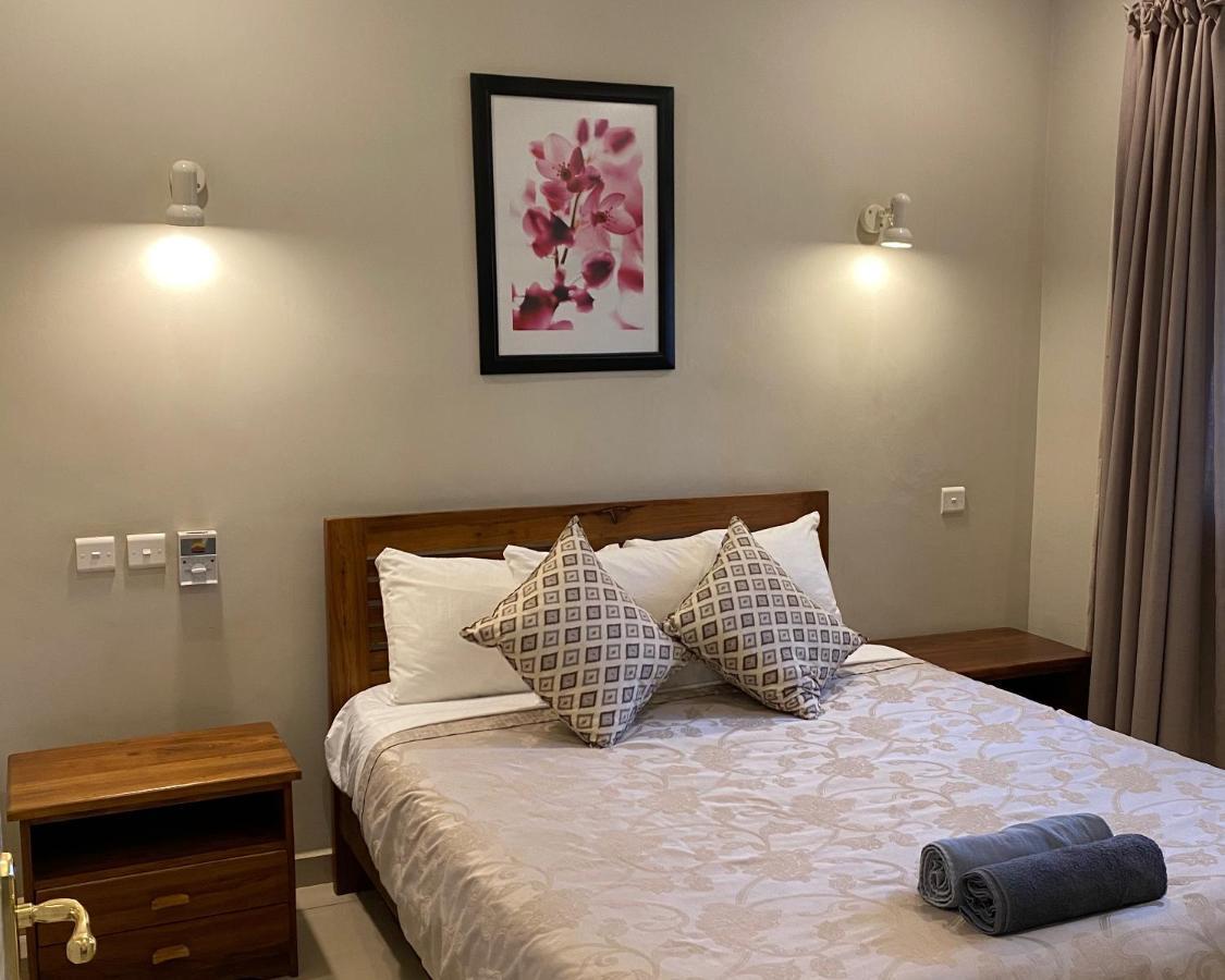 Shakespeare Court Serviced Apartments ルサカ エクステリア 写真